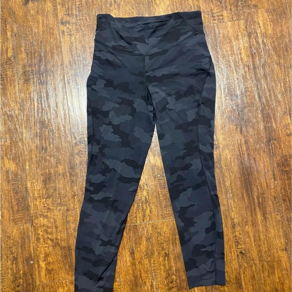 Size 8 Lululemon leggings.